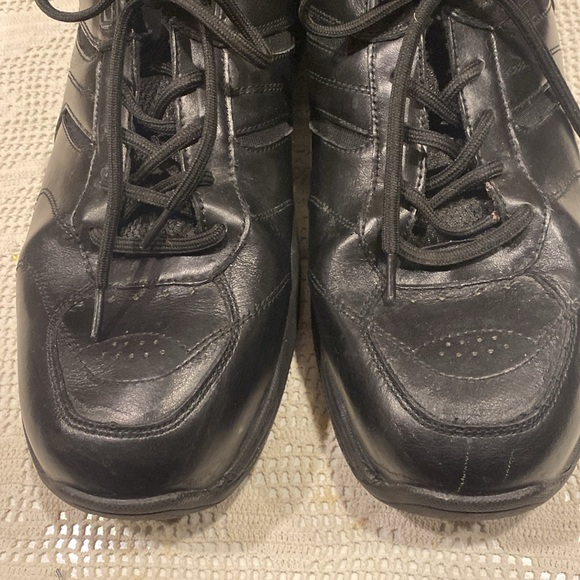 Bio Fit Orth Feet Black Leather Sneakers, Size 13 Wide. - Picture 2 of 9